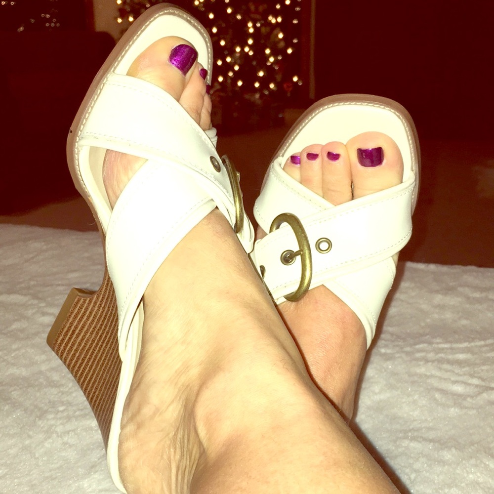 Mossimo slide on wedges w/ 4" heel